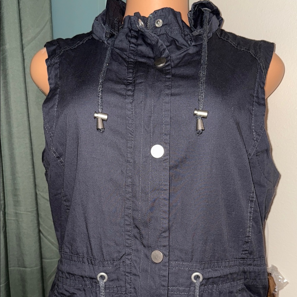YMI Dark Gray Sleeveless Vest - Picture 2 of 8
